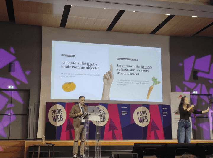 Damien Legendre commence par faire dans sa conférence une distinction entre RGESN et RGAA en nous parlant du mot "légume"